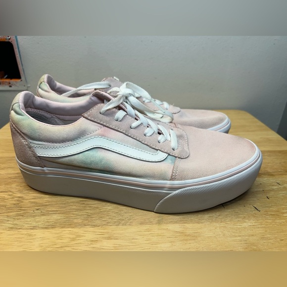 Vans Shoes - Vans size 9 old Skool platform shoes pink tie dye
